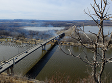 Click to enlarge He Mni Can-Barn Bluff Regional Park 15